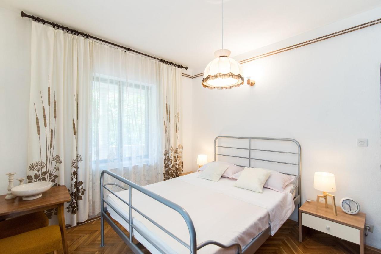 Apartments Mare Postira Zewnętrze zdjęcie