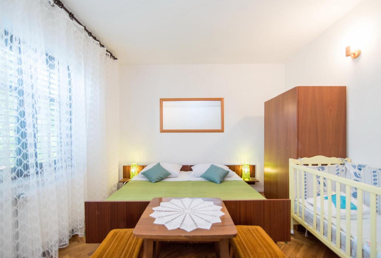 Apartments Mare Postira Zewnętrze zdjęcie